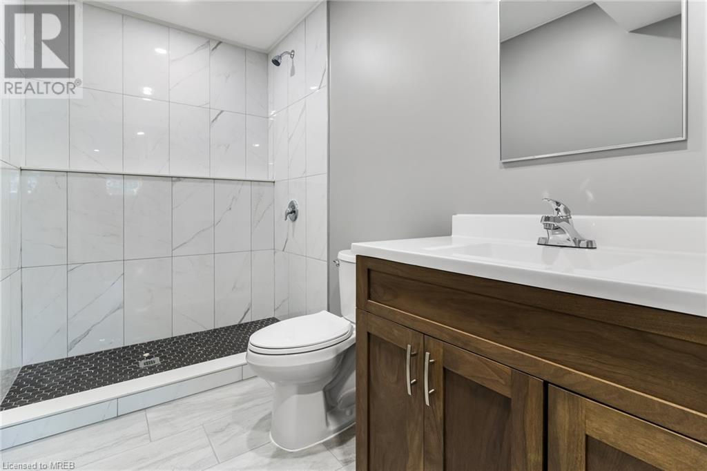 880 Parkdale Avenue, Fort Erie, Ontario  L2A 5B6 - Photo 17 - 40559661
