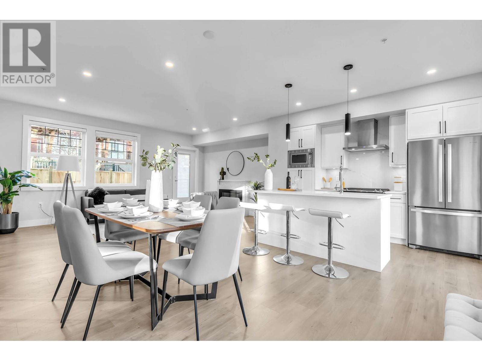14 23627 132 Avenue, Maple Ridge, British Columbia  V0V 0V0 - Photo 2 - R2861776