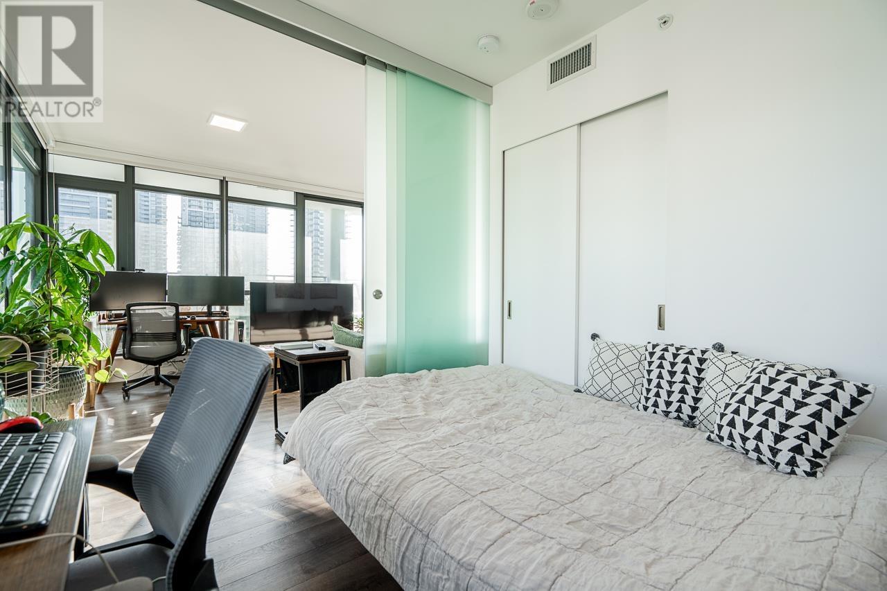 303 4488 Juneau Street, Burnaby, British Columbia  V5C 0M4 - Photo 12 - R2861800