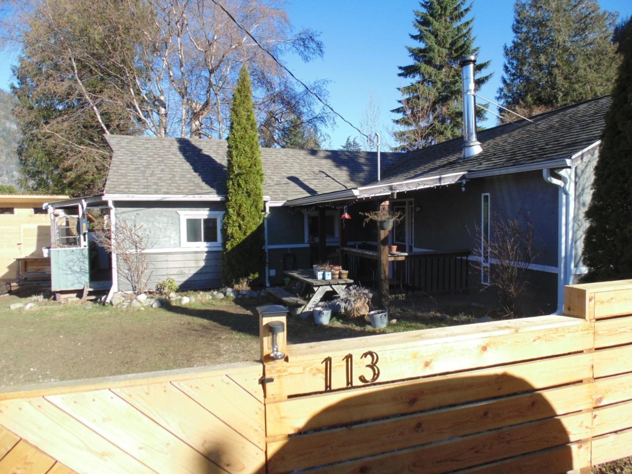 113 FERRY AVENUE, castlegar, British Columbia