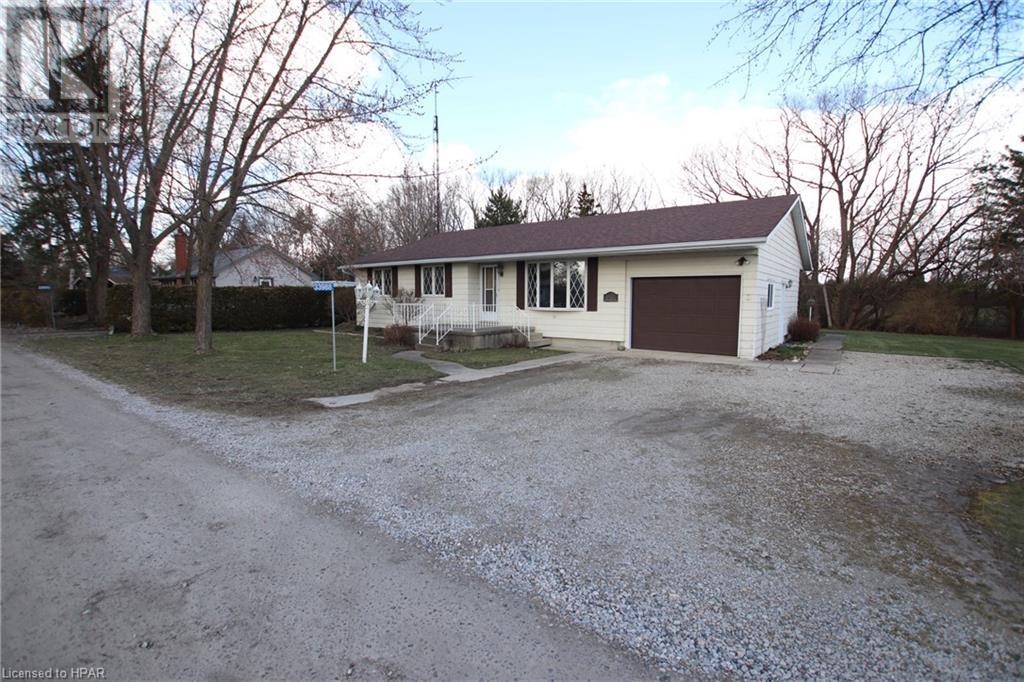 33988 Highlands Drive, Bluewater, Ontario  N0M 1N0 - Photo 1 - 40551042
