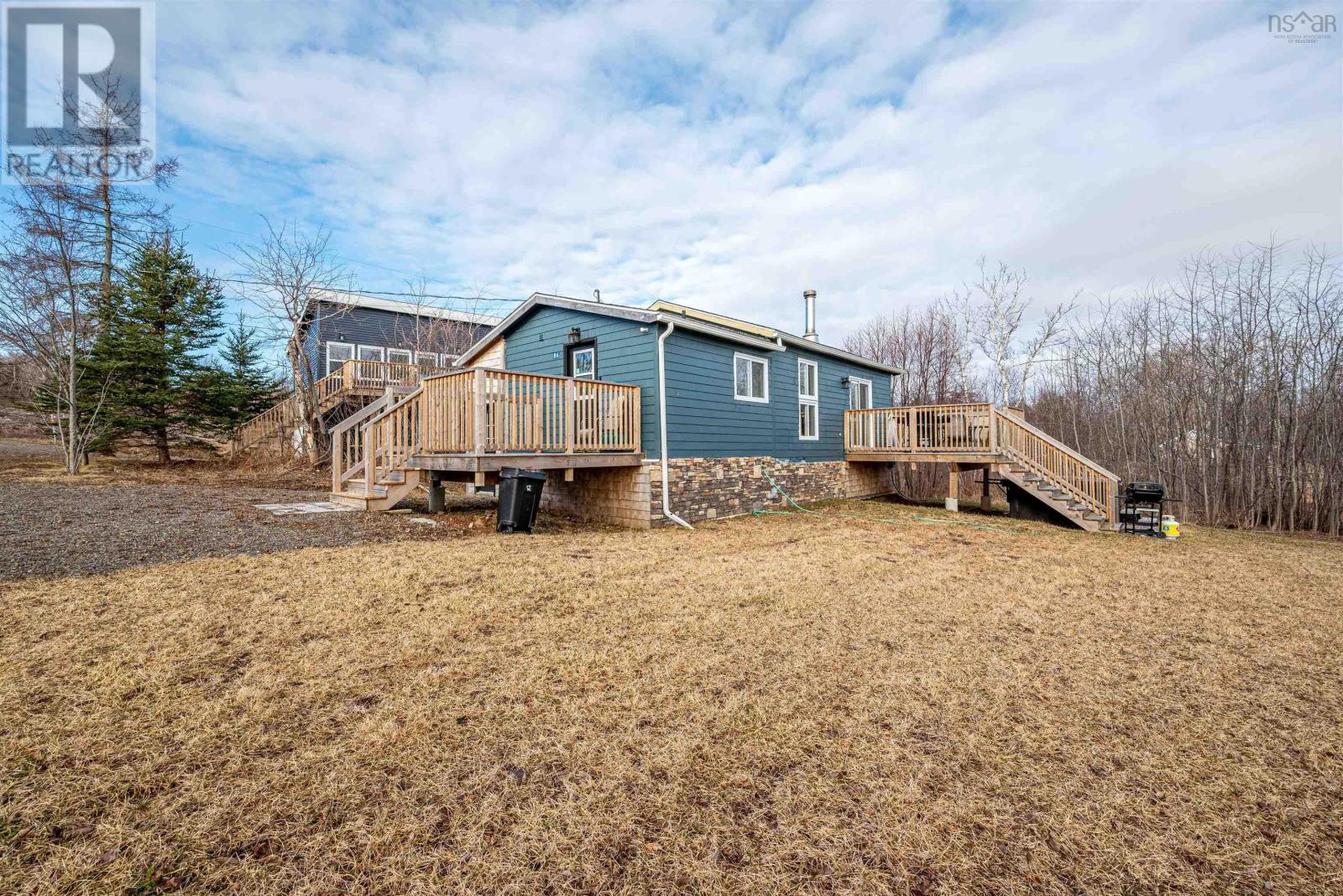 86 Sunrise Drive, Tennecape, Nova Scotia  B0N 2R0 - Photo 2 - 202405145