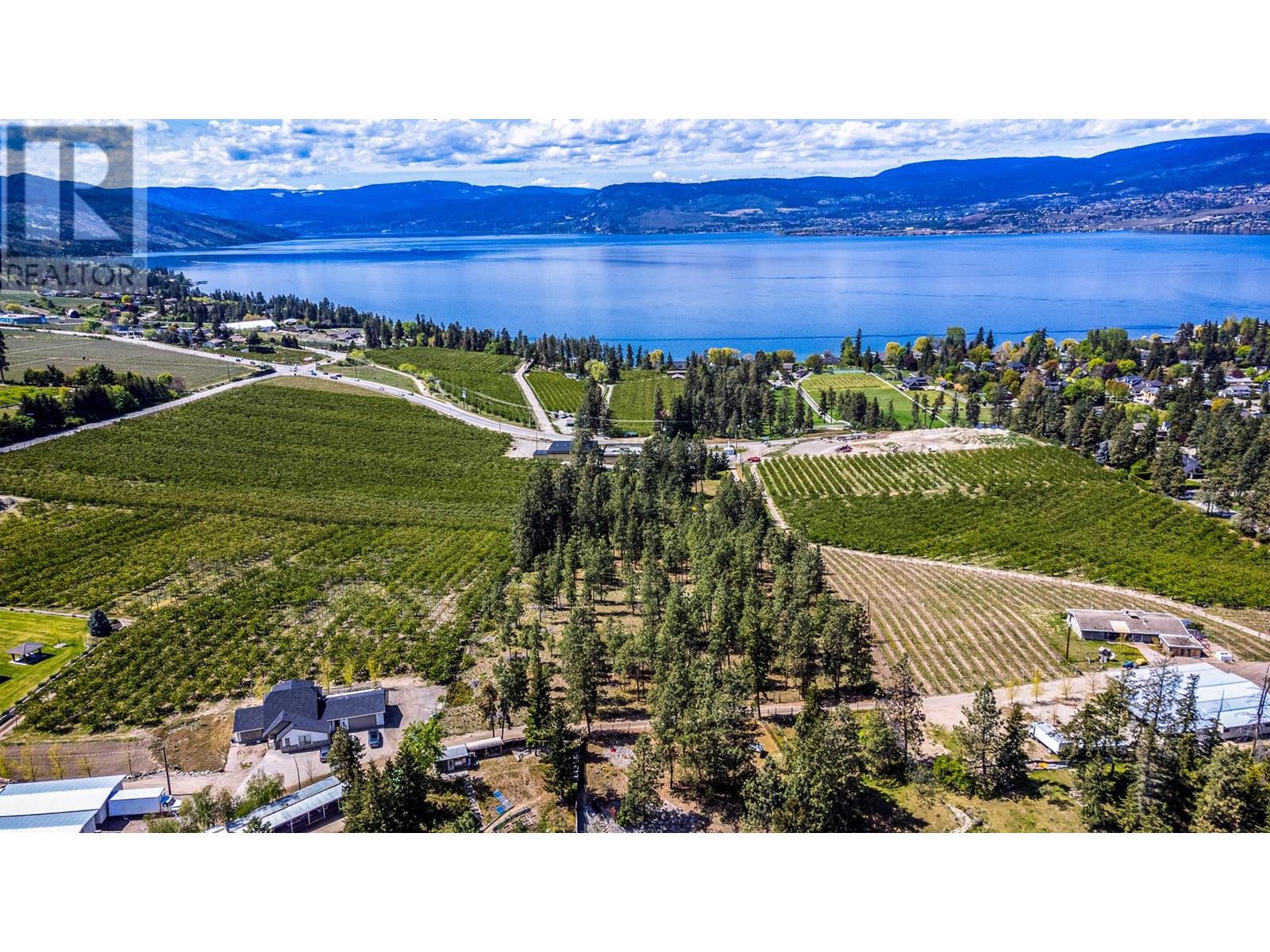 4729 Lakeshore Road, Kelowna, British Columbia  V1W 4H6 - Photo 3 - 10307572