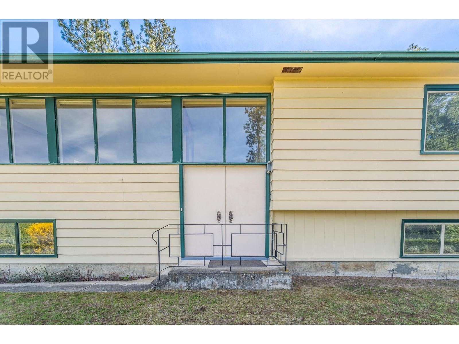 4729 Lakeshore Road, Kelowna, British Columbia  V1W 4H6 - Photo 30 - 10307572