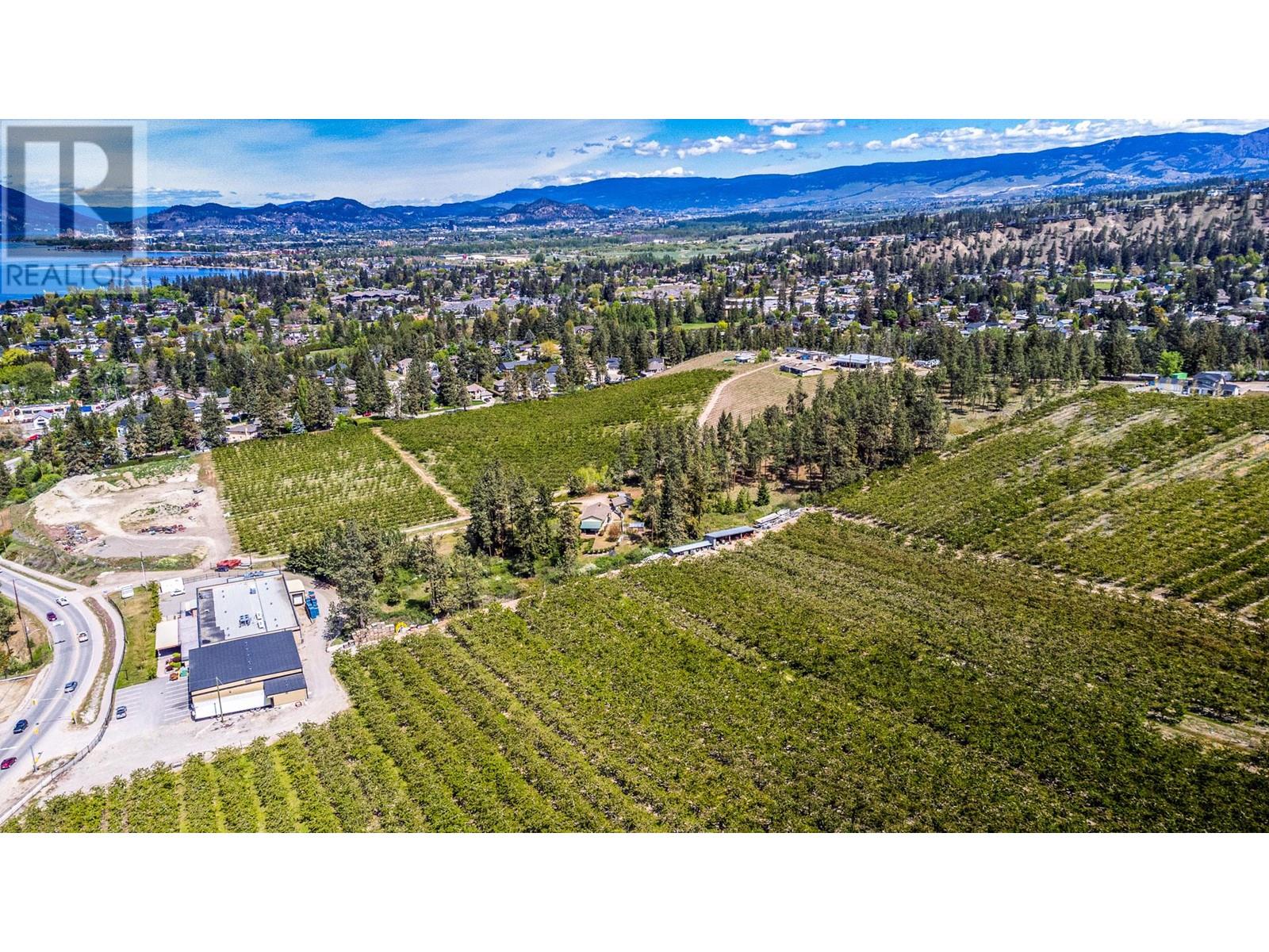 4729 Lakeshore Road Kelowna