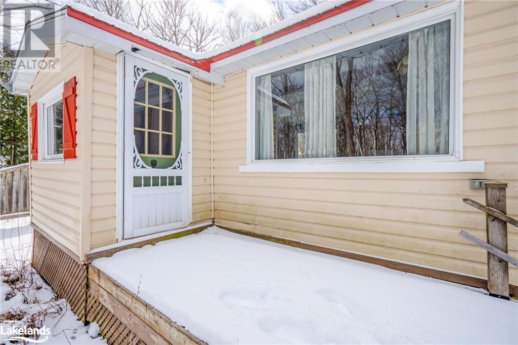 48 Mcarthur Drive, Penetanguishene, Ontario  L9M 1W9 - Photo 4 - 40556850