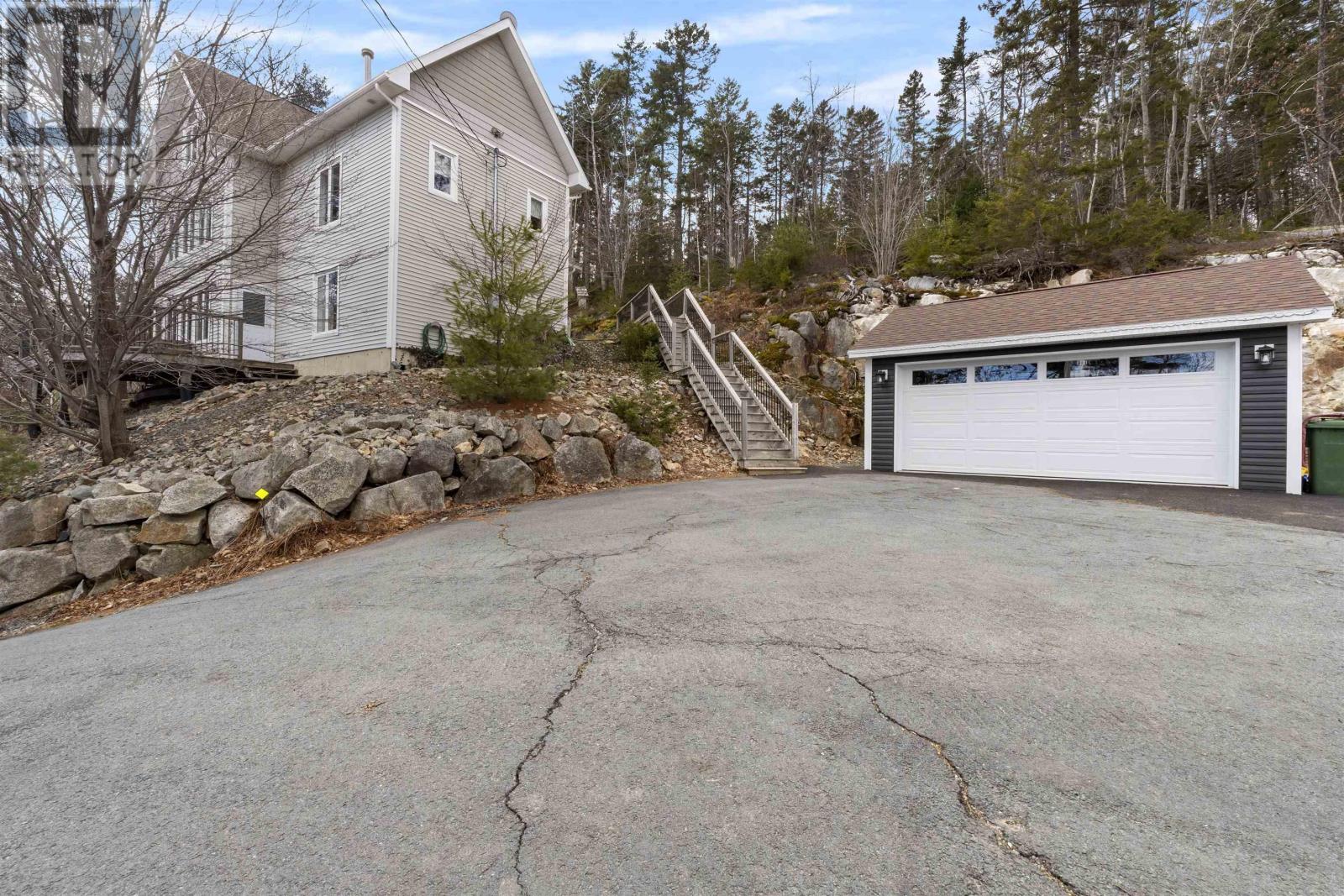 428 Lockview Road, Fall River, Nova Scotia  B2T 1J1 - Photo 3 - 202405158
