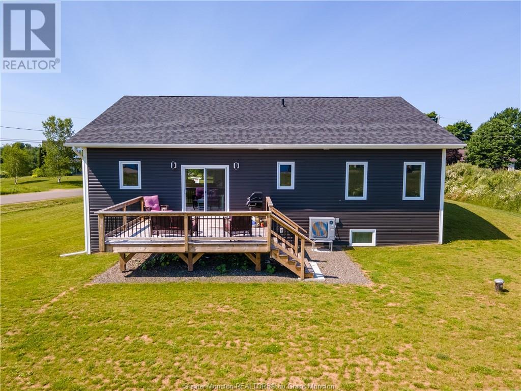 11 Riverside Dr, Petitcodiac, New Brunswick  E4Z 0K7 - Photo 4 - M158125