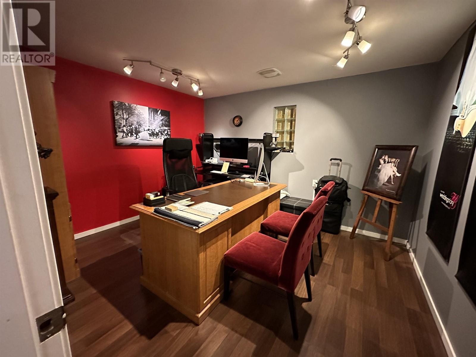 2214 St Johns Street, Port Moody, British Columbia  V3H 2A7 - Photo 7 - R2861857
