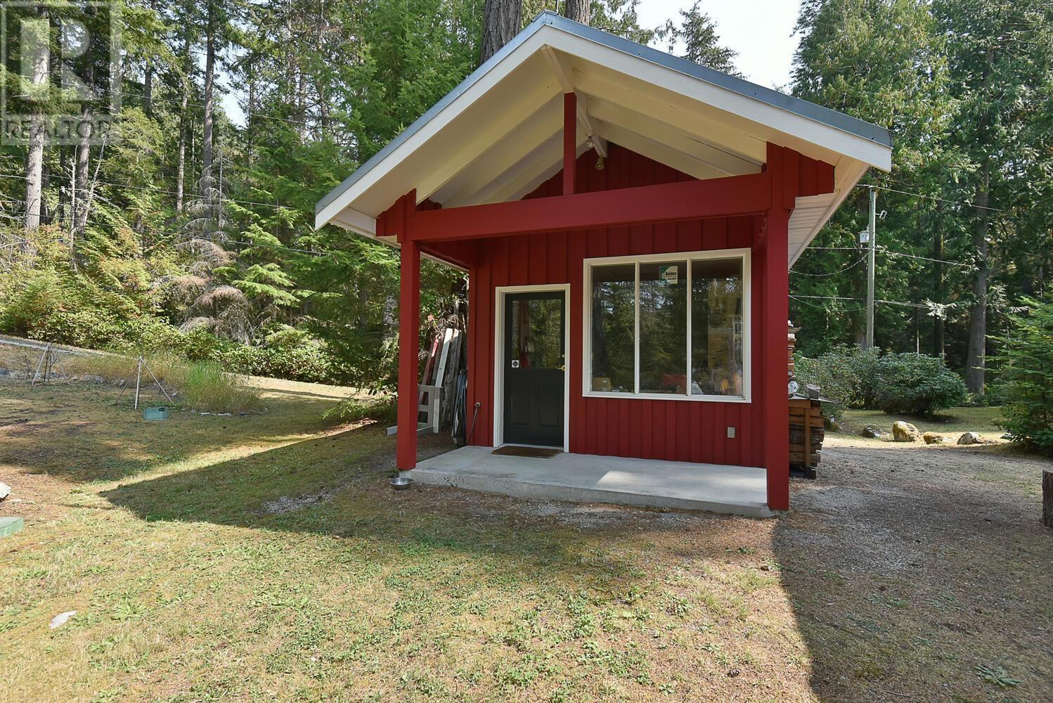 5466 Sans Souci Road, Halfmoon Bay, British Columbia  V7Z 1B6 - Photo 39 - R2861882