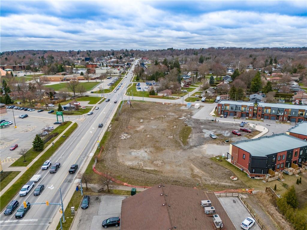 105 Highway 20 E, Fonthill, Ontario  L0S 1E3 - Photo 14 - H4188333