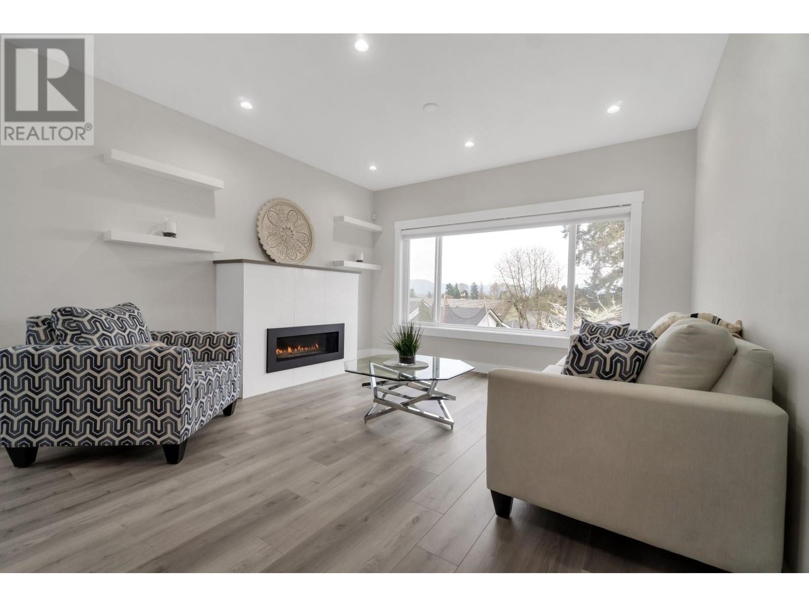 1877 Pitt River Road, Port Coquitlam, British Columbia  V3C 1R1 - Photo 13 - R2861783