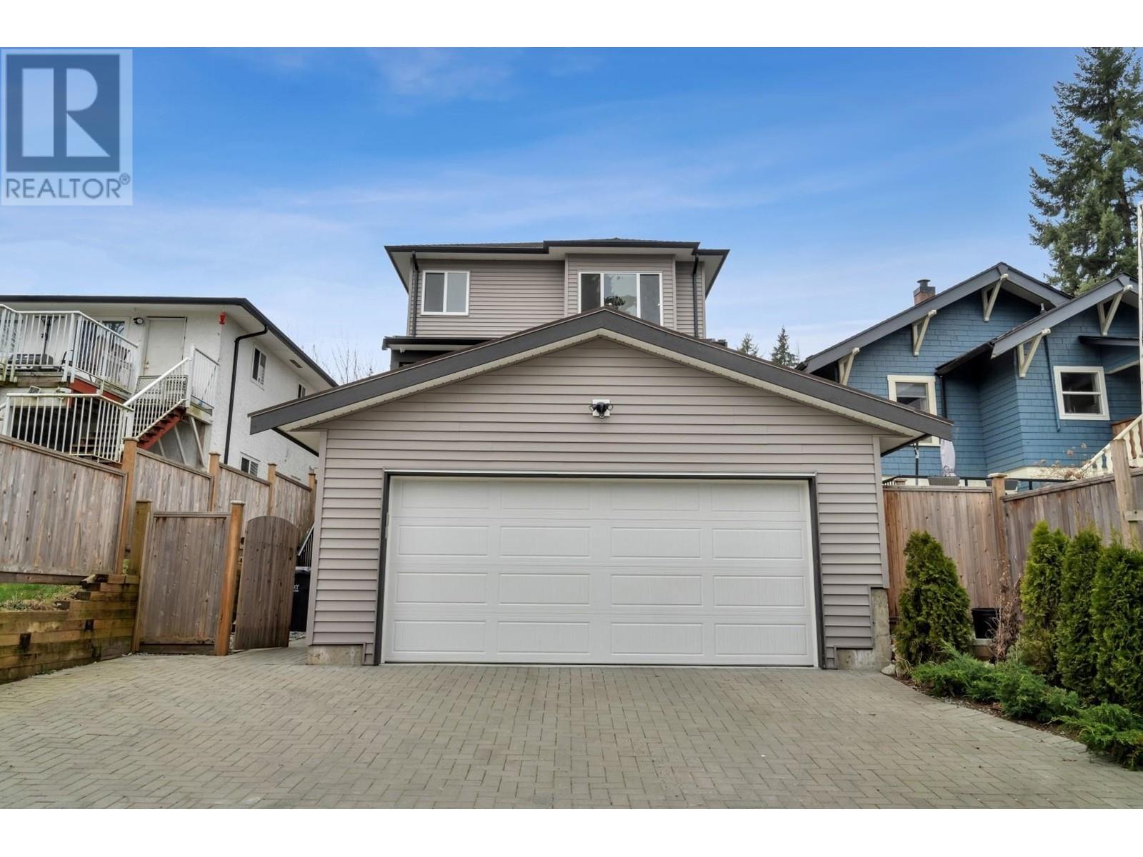 1877 Pitt River Road, Port Coquitlam, British Columbia  V3C 1R1 - Photo 33 - R2861783