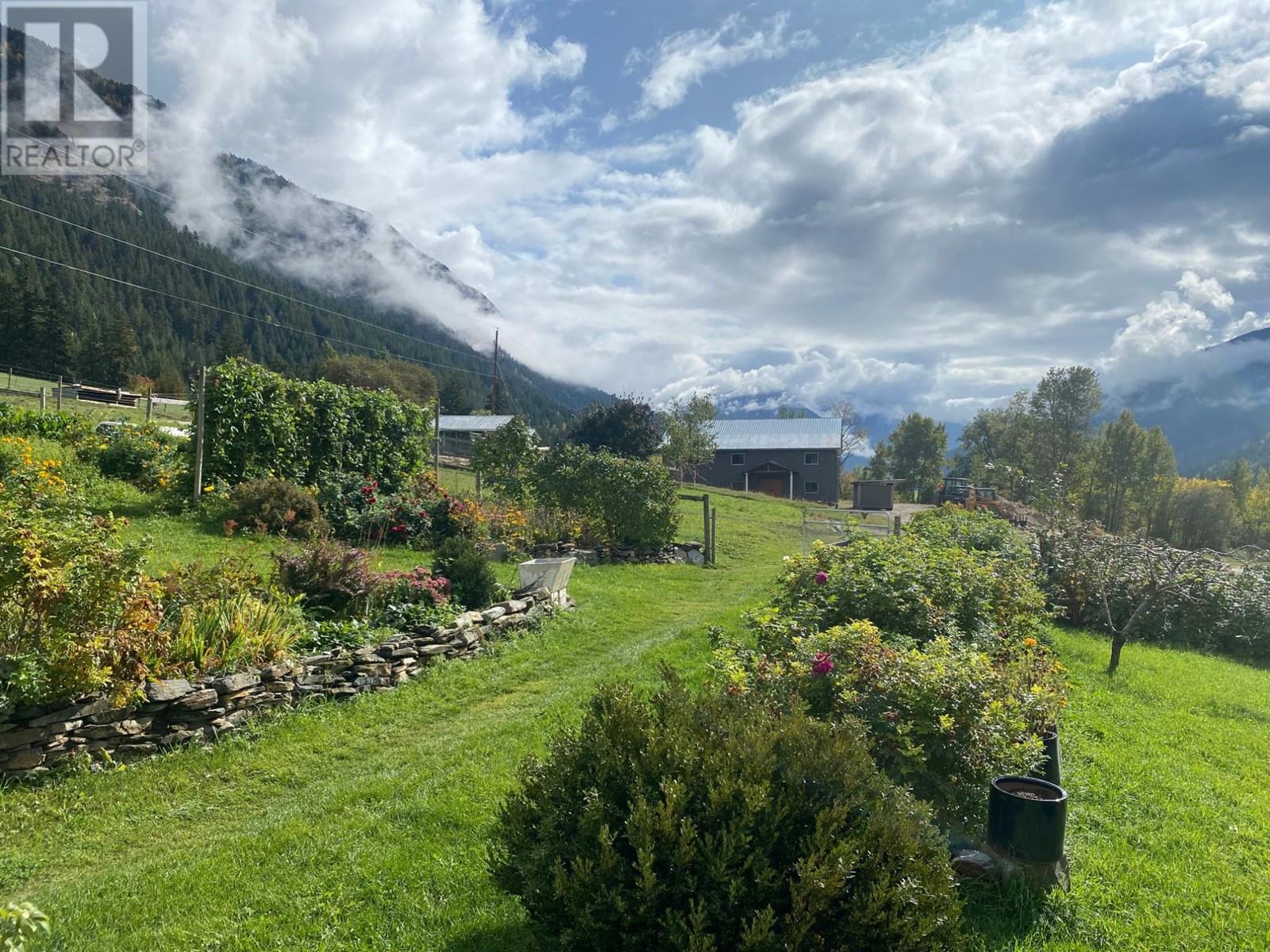 430 Agate Bay Road, Barriere, British Columbia  V0E 2E0 - Photo 36 - 177353