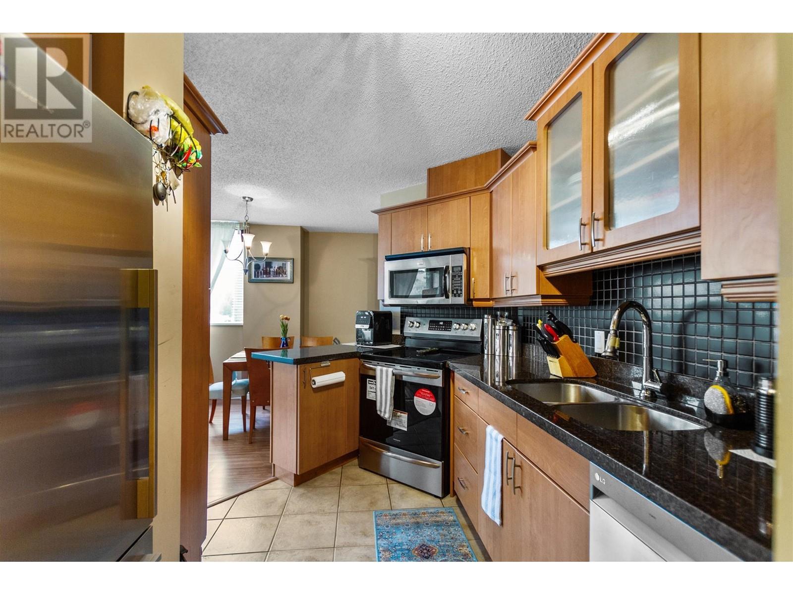 1808 3970 Carrigan Court, Burnaby, British Columbia  V3N 4S5 - Photo 2 - R2861934