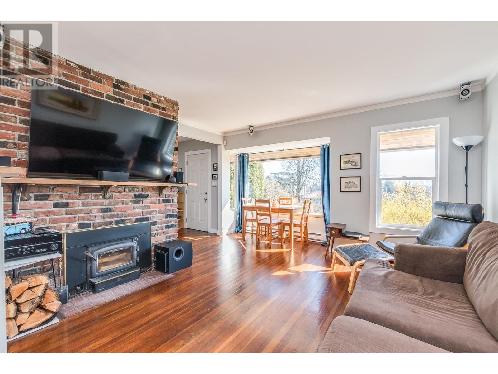 5391 Knight Street, Vancouver, British Columbia  V5P 2T8 - Photo 5 - R2861972