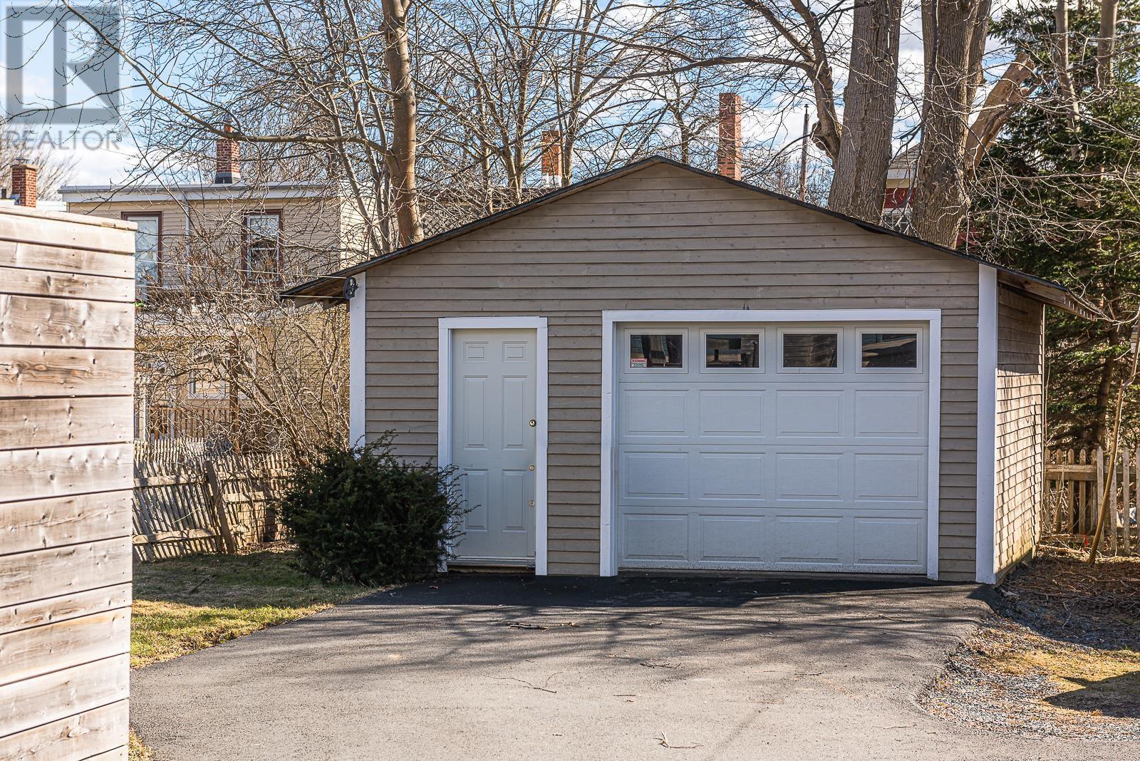 6284 Allan Street, Halifax, Nova Scotia  B3L 1G9 - Photo 37 - 202405179