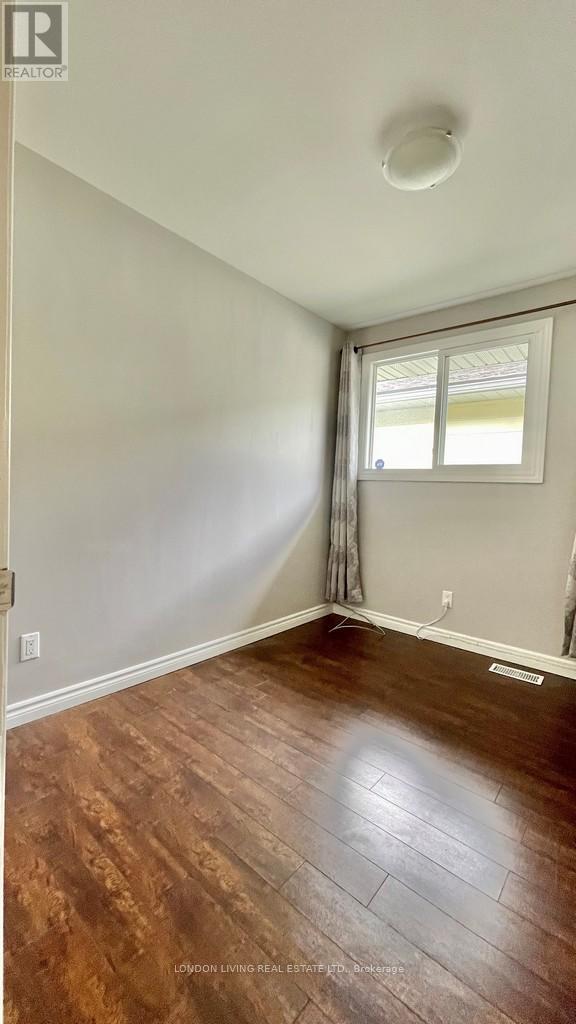 149 Culver Cres, London, Ontario  N5V 3G6 - Photo 3 - X8163346