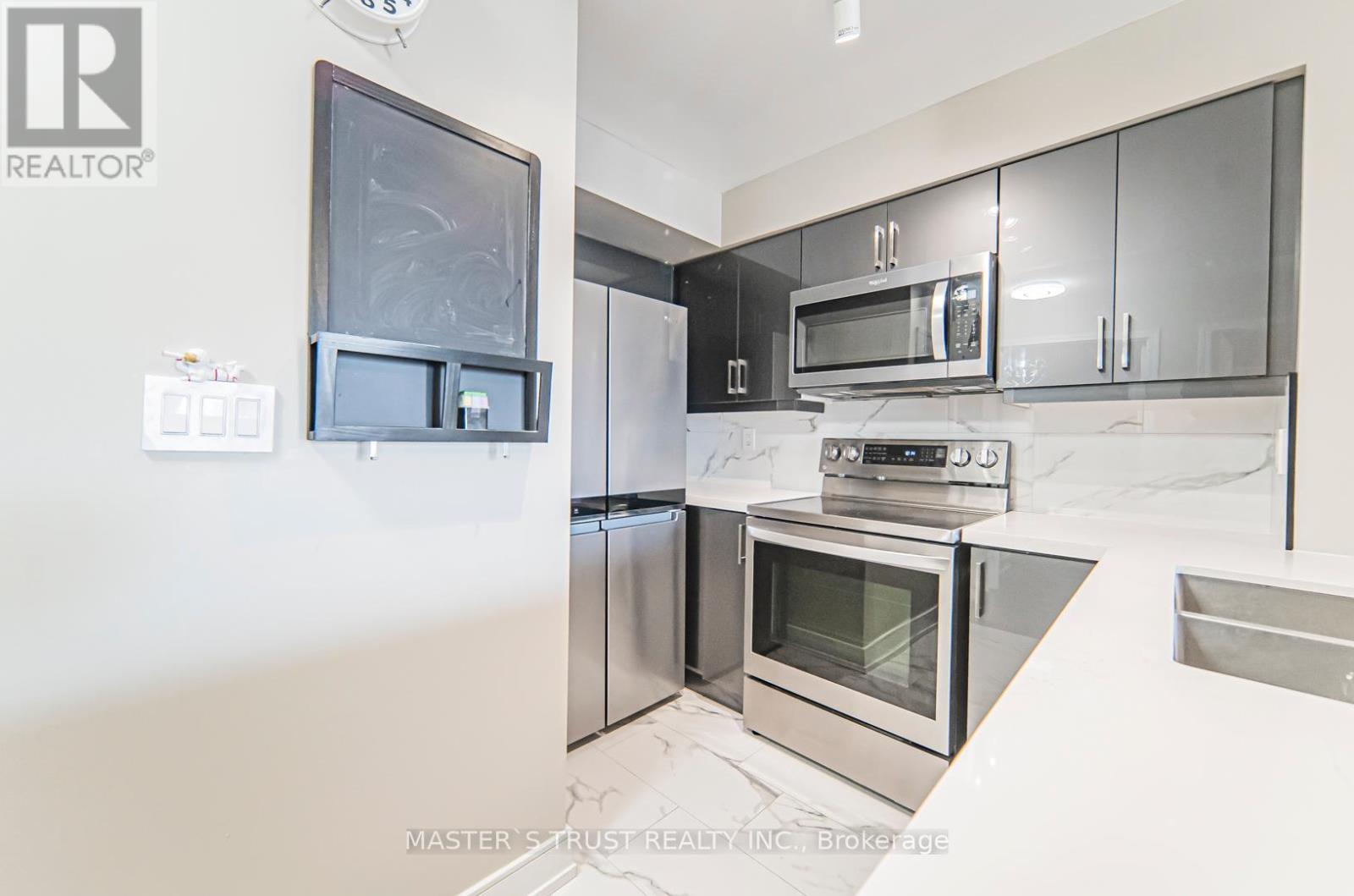 412 - 19 Barberry Place, Toronto, Ontario  M2K 3E3 - Photo 8 - C8162302