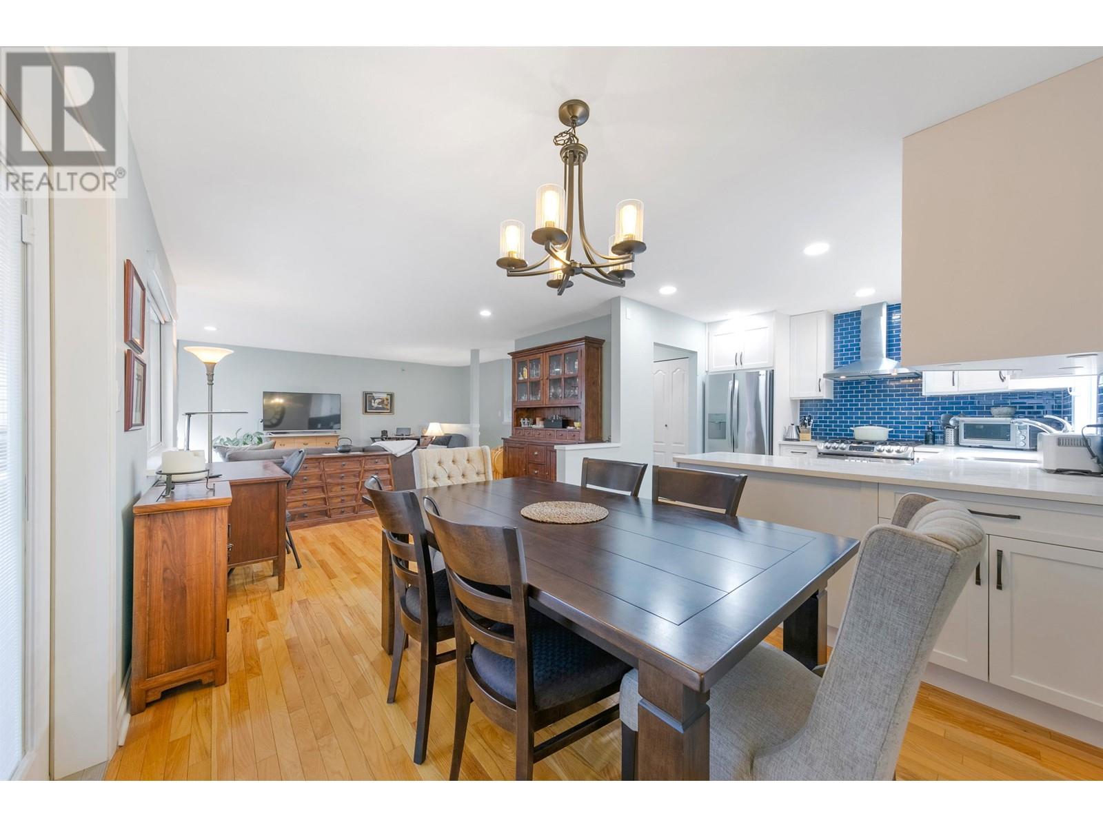 12429 231 Street, Maple Ridge, British Columbia  V2X 0G3 - Photo 2 - R2861939
