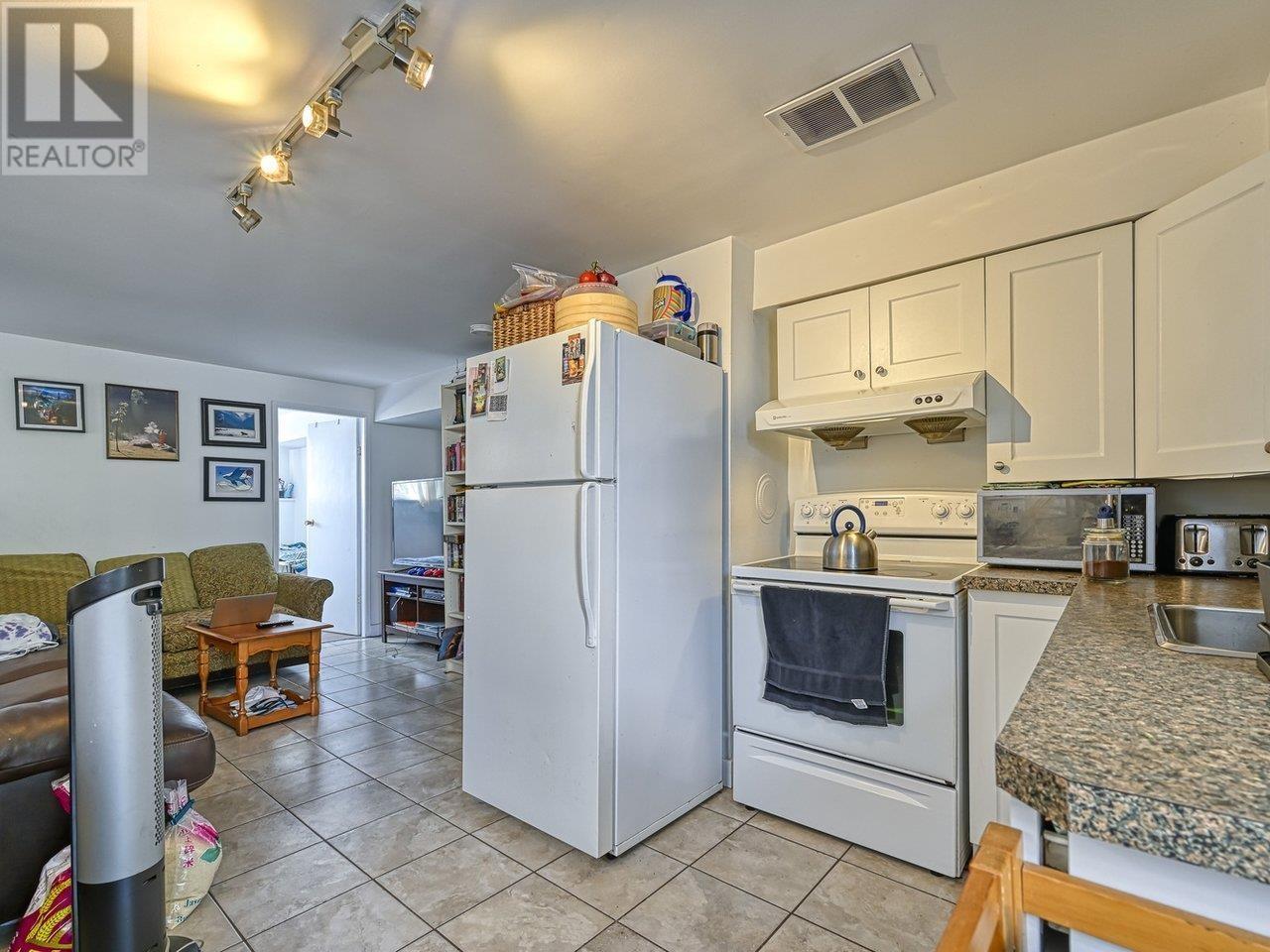 Bsmt 1123 Nootka Street, Vancouver, British Columbia  V5K 4E6 - Photo 10 - R2861986