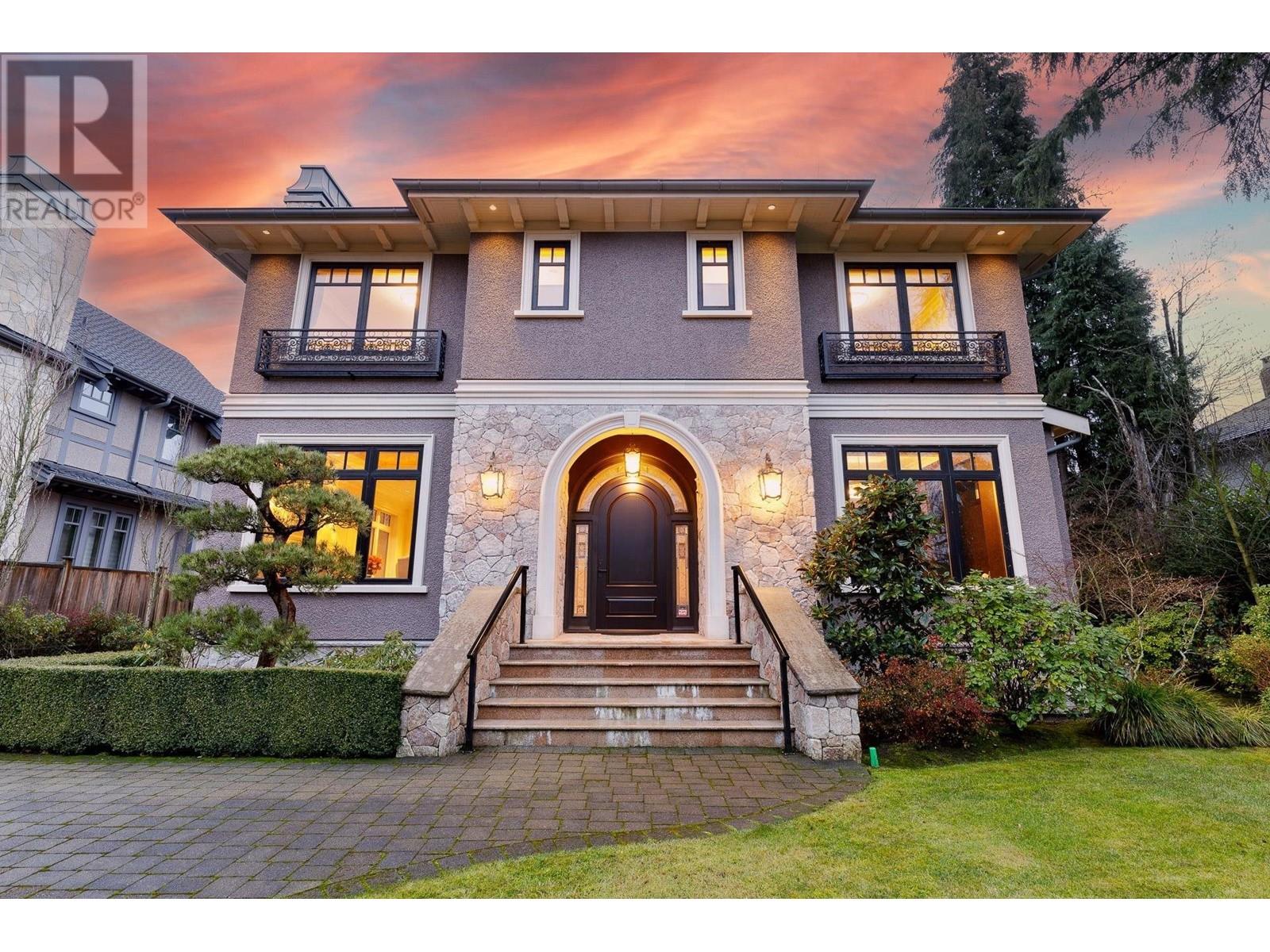 Listing Picture 2 of 37 : 5826 ANGUS DRIVE, Vancouver / 溫哥華 - 魯藝地產 Yvonne Lu Group - MLS Medallion Club Member