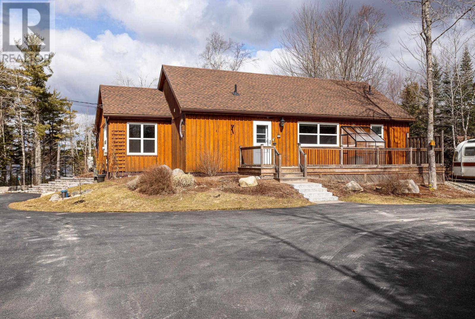 204 Spruce Drive, Parkdale, Nova Scotia  B0R 1A0 - Photo 3 - 202405129