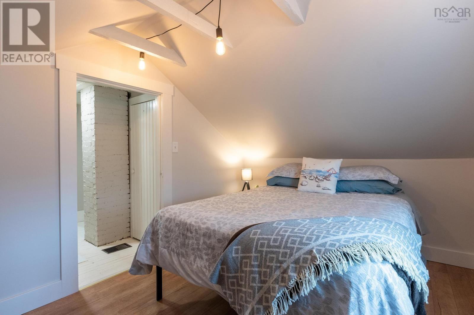 9 Pond Street, Mahone Bay, Nova Scotia  B0J 2E0 - Photo 34 - 202405185