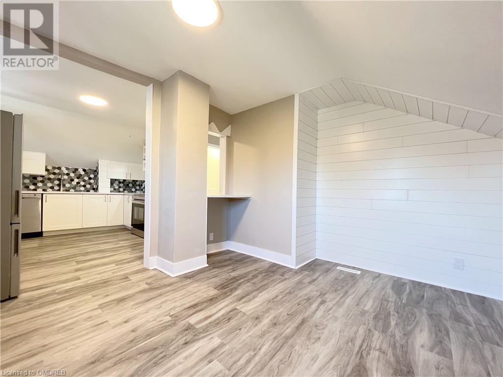 32 Garnet Street, St. Catharines, Ontario  L2R 7C2 - Photo 18 - 40560096