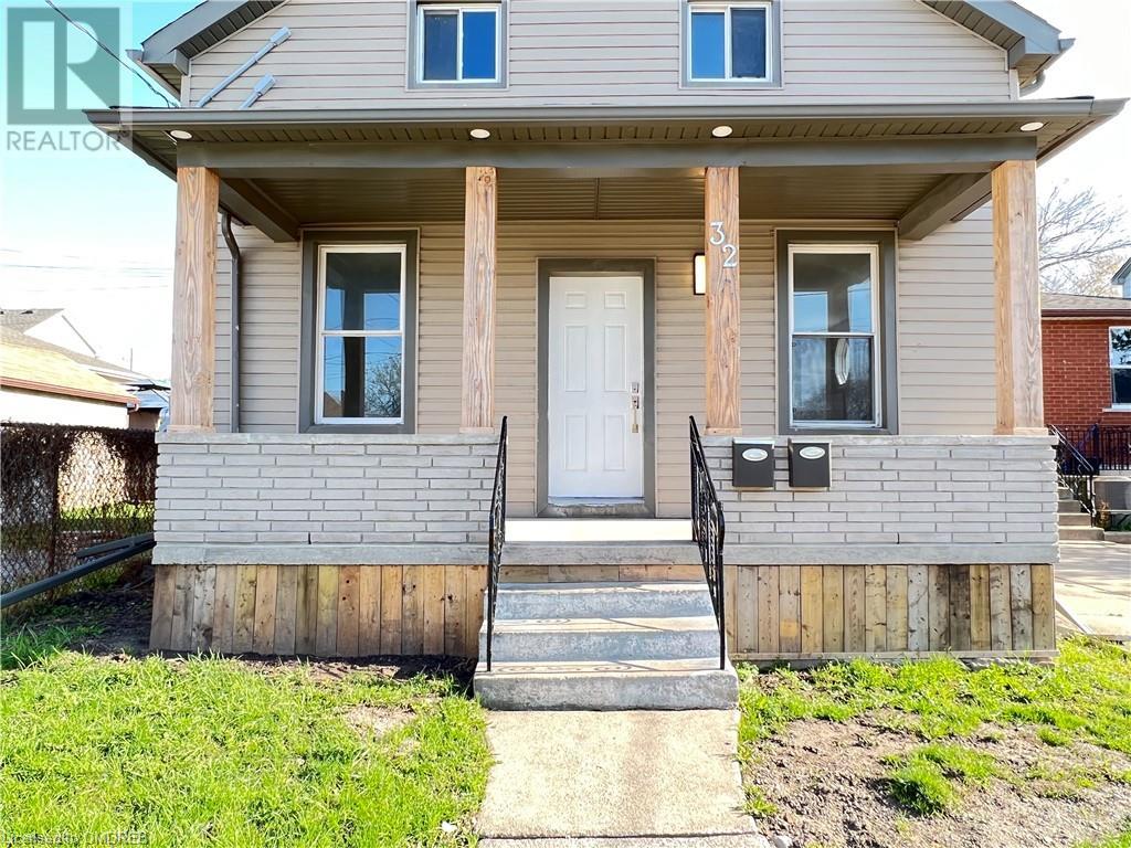 32 Garnet Street, St. Catharines, Ontario  L2R 7C2 - Photo 2 - 40560036