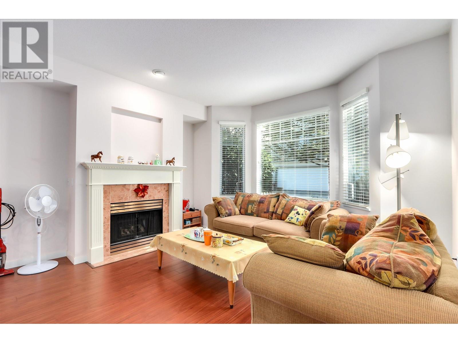 43 7500 Cumberland Street, Burnaby, British Columbia  V3N 4Z9 - Photo 2 - R2862036