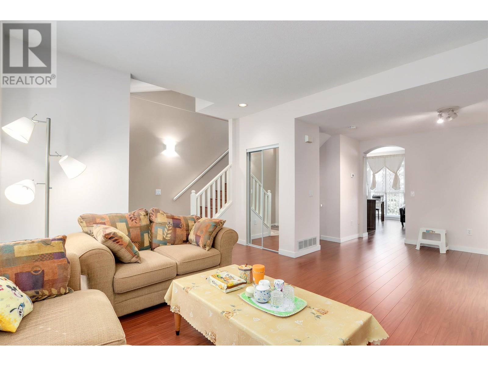 43 7500 Cumberland Street, Burnaby, British Columbia  V3N 4Z9 - Photo 4 - R2862036