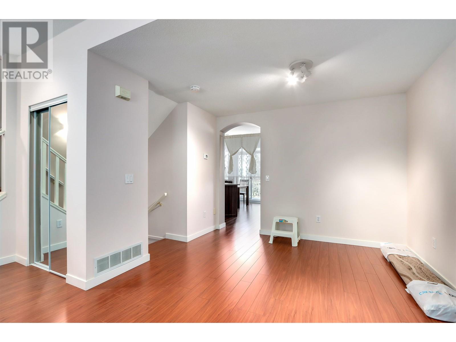 43 7500 Cumberland Street, Burnaby, British Columbia  V3N 4Z9 - Photo 6 - R2862036
