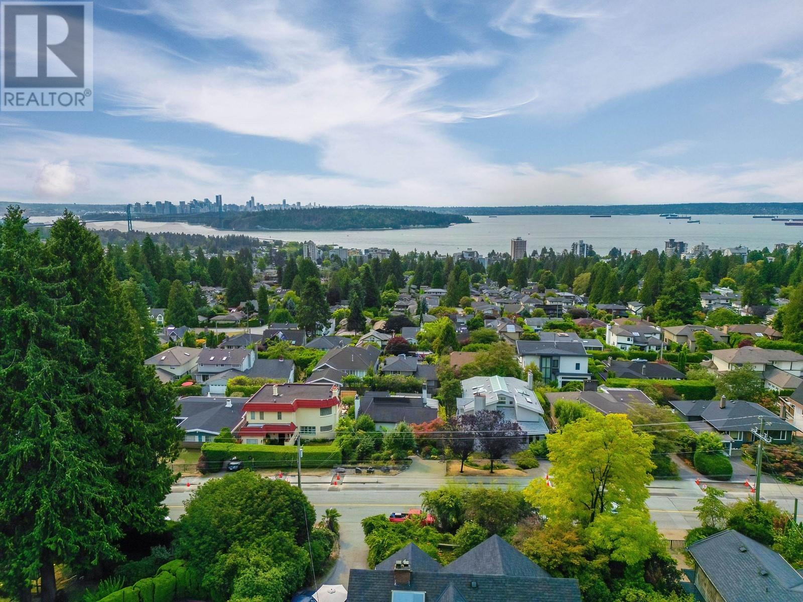 1449 MATHERS AVENUE, west vancouver, British Columbia