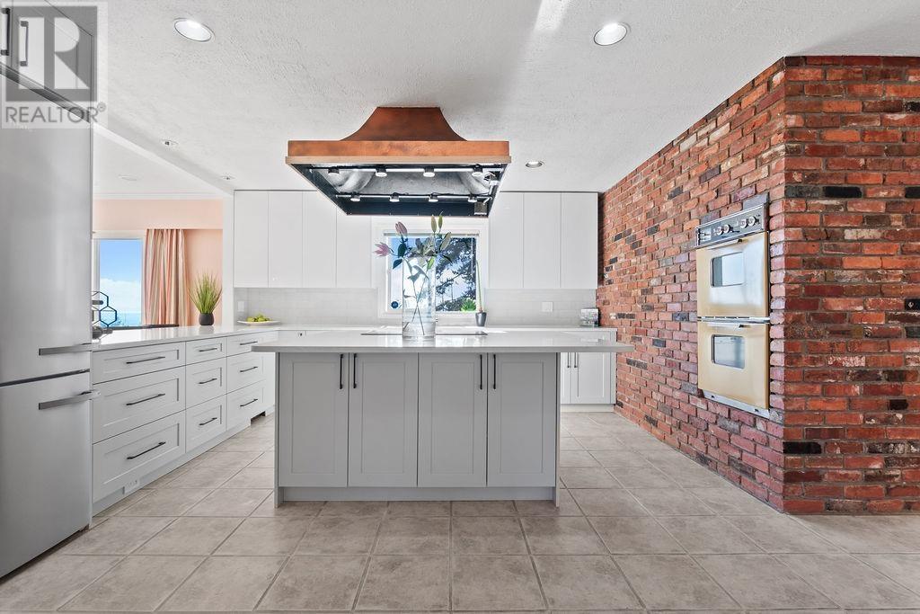 4215 Rockridge Road, West Vancouver, British Columbia  V7W 1A3 - Photo 4 - R2862071