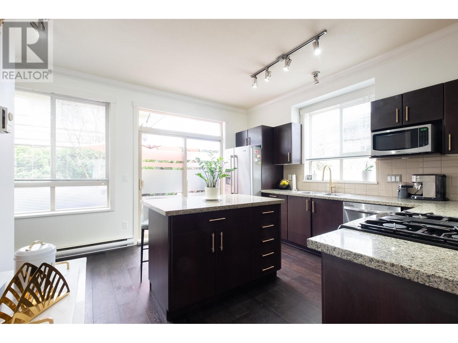 21 301 Klahanie Drive, Port Moody, British Columbia  V3H 0C2 - Photo 8 - R2862090