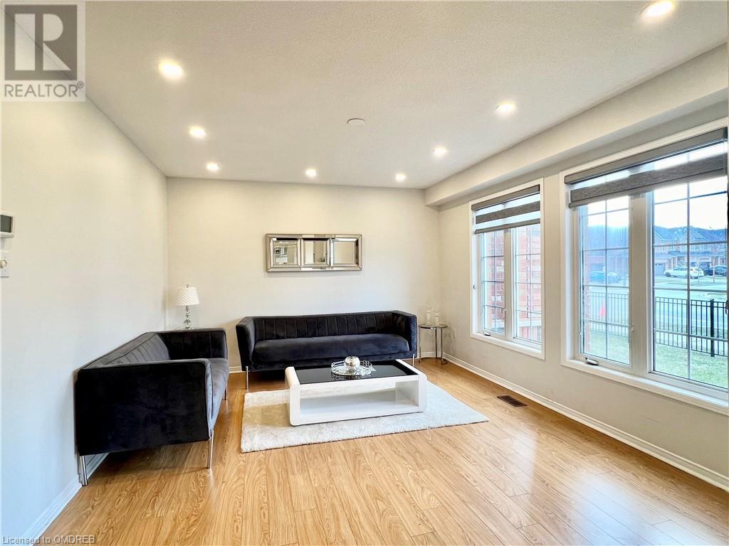 5953 Tenth Line W, Mississauga, Ontario  L5M 6K7 - Photo 4 - 40557616