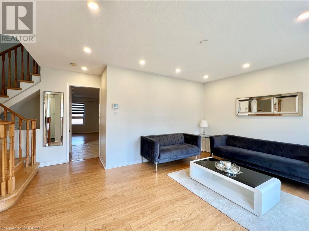 5953 Tenth Line W, Mississauga, Ontario  L5M 6K7 - Photo 6 - 40557616