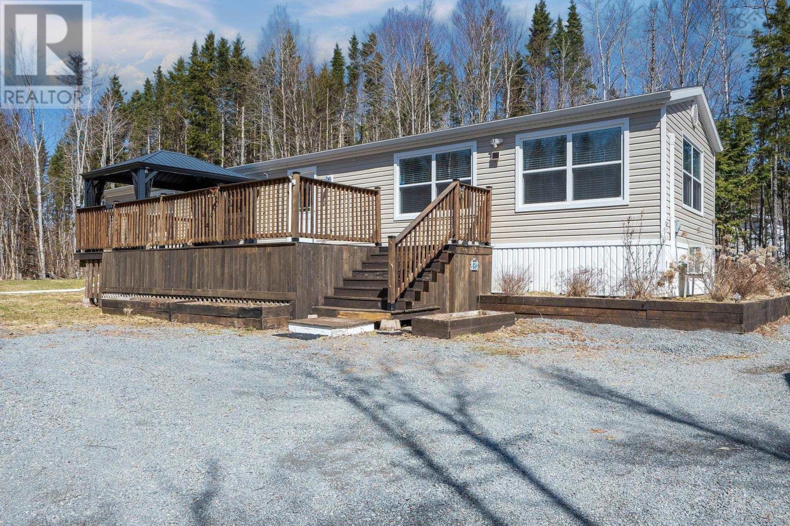 61 Middle Lake North, Vaughan, Nova Scotia  B0N 2T0 - Photo 2 - 202405192