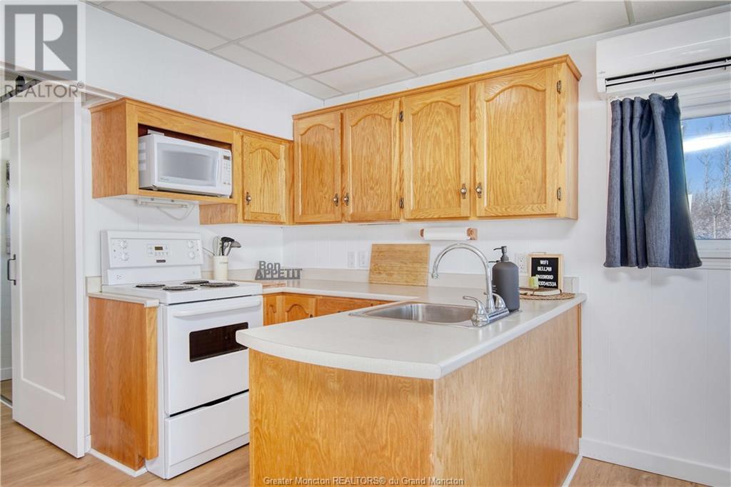 8 Poplar Lane, Pointe Du Chene, New Brunswick  E4P 3V9 - Photo 12 - M158113