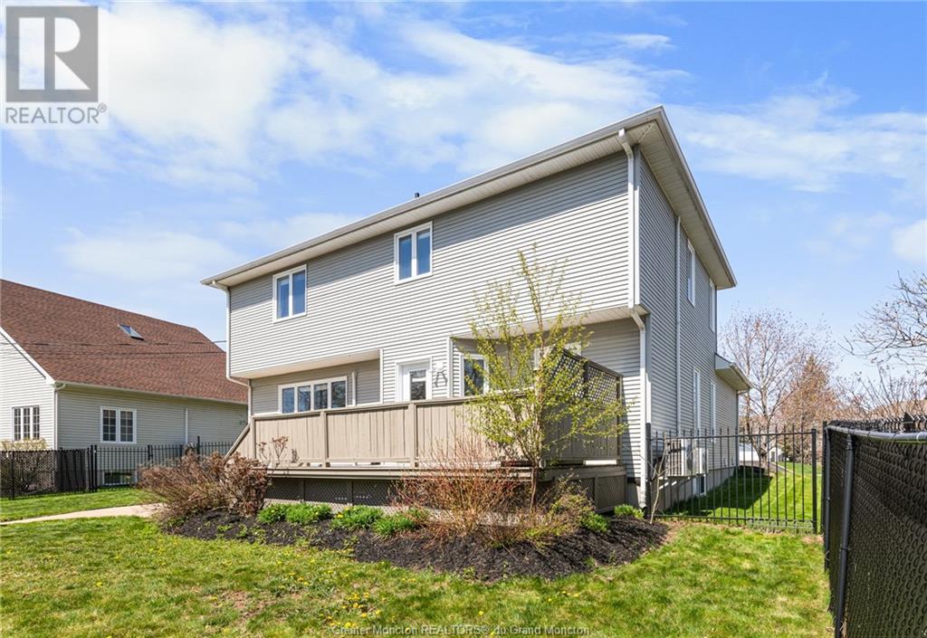 18 Foxwood Dr, Moncton, New Brunswick  E1G 3S6 - Photo 8 - M158115