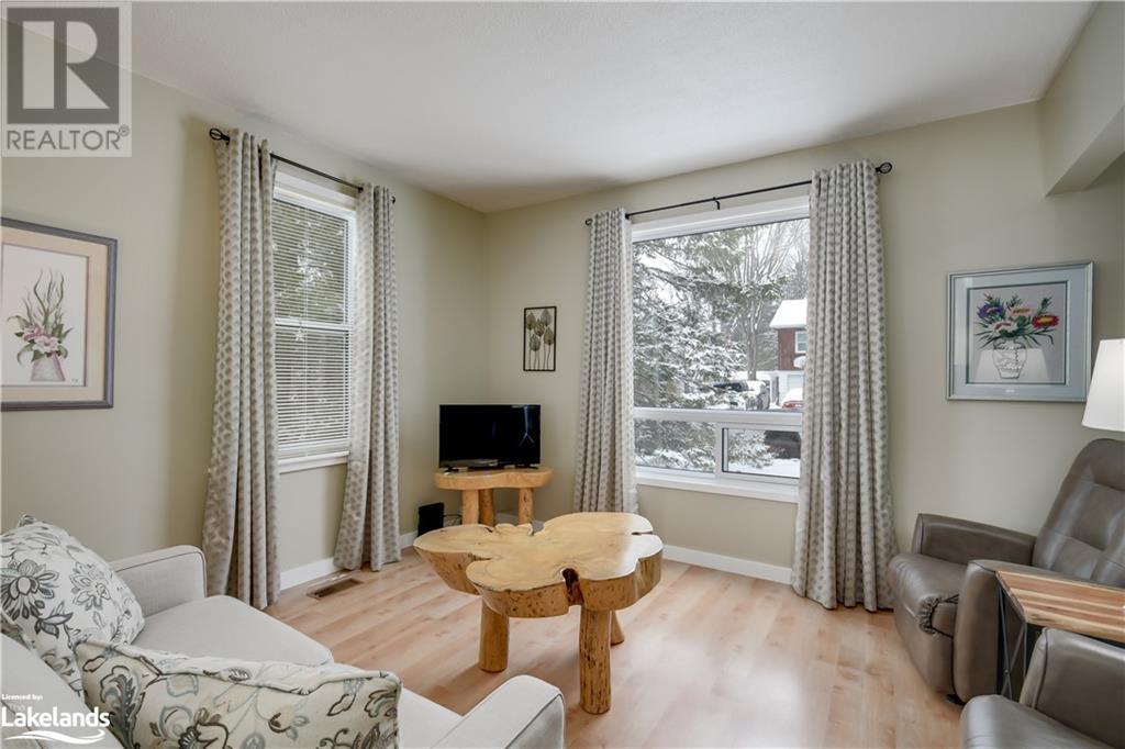 355 Peter Street, Gravenhurst, Ontario  P1P 1G5 - Photo 4 - 40557199