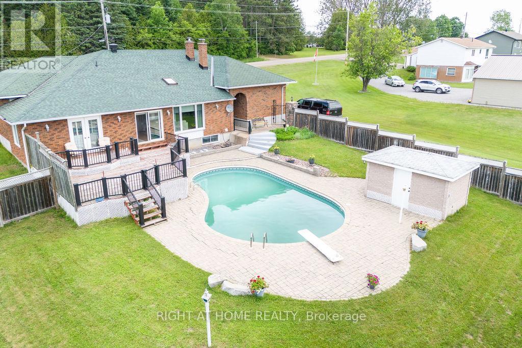 381 Forest Lea Road, Laurentian Valley, Ontario  K8A 6W6 - Photo 28 - X8164570