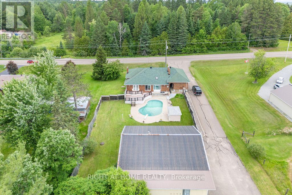 381 Forest Lea Road, Laurentian Valley, Ontario  K8A 6W6 - Photo 30 - X8164570