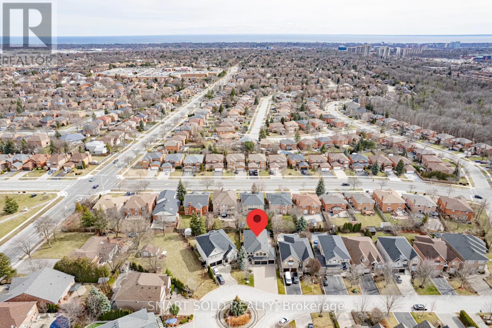 518 Spruce Needle Crt, Oakville, Ontario  L6H 7L2 - Photo 2 - W8134048