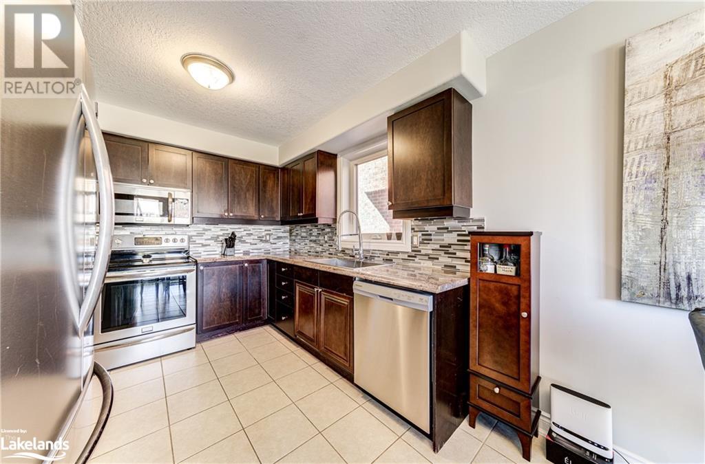 29 Clark Street, Collingwood, Ontario  L9Y 0H9 - Photo 11 - 40554094
