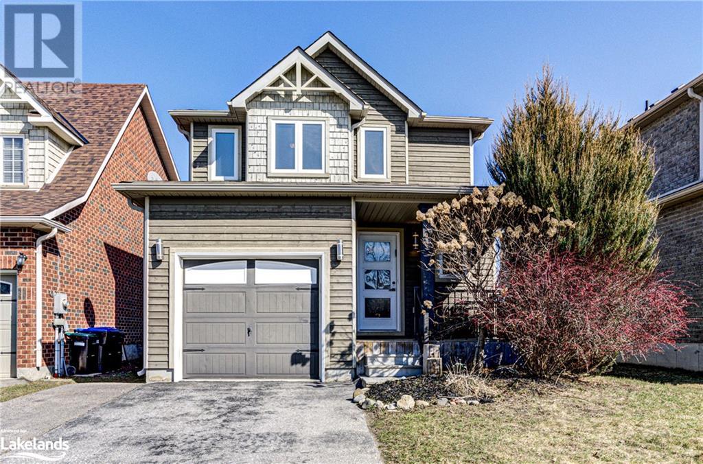 29 Clark Street, Collingwood, Ontario  L9Y 0H9 - Photo 2 - 40554094