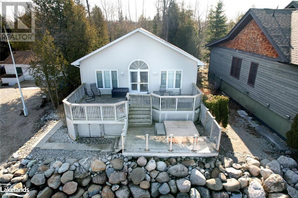 46 William Avenue, Wasaga Beach, Ontario  L9Z 2X3 - Photo 2 - 40540638