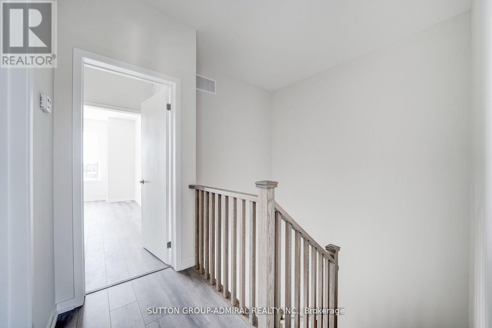 113 Crimson Forest Dr, Vaughan, Ontario  L6A 5C4 - Photo 6 - N8164932