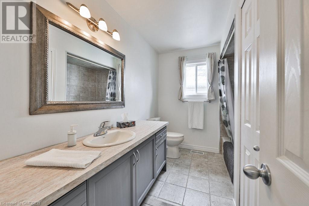 104 Garth Trails Crescent, Hamilton, Ontario  L9B 2X2 - Photo 38 - 40553128